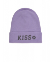 Лиловая шапка с надписью "Kiss"
