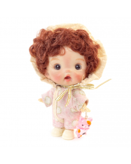 Куколка ОВ11 в чепчике с курчавыми волосами, 10 см Carolon , арт. К-23-ОБ11-001 | Фото 1