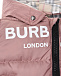 Розовый стеганый комбинезон с логотипом Burberry | Фото 3