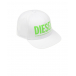 Белая бейсболка с зеленым логотипом Diesel | Фото 1
