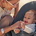 Антрацитовый шезлонг-кресло для детей Bliss Cotton, лепесток¶ Baby Bjorn | Фото 6